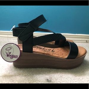 Blowfish Lover Sandals (Vegan)
